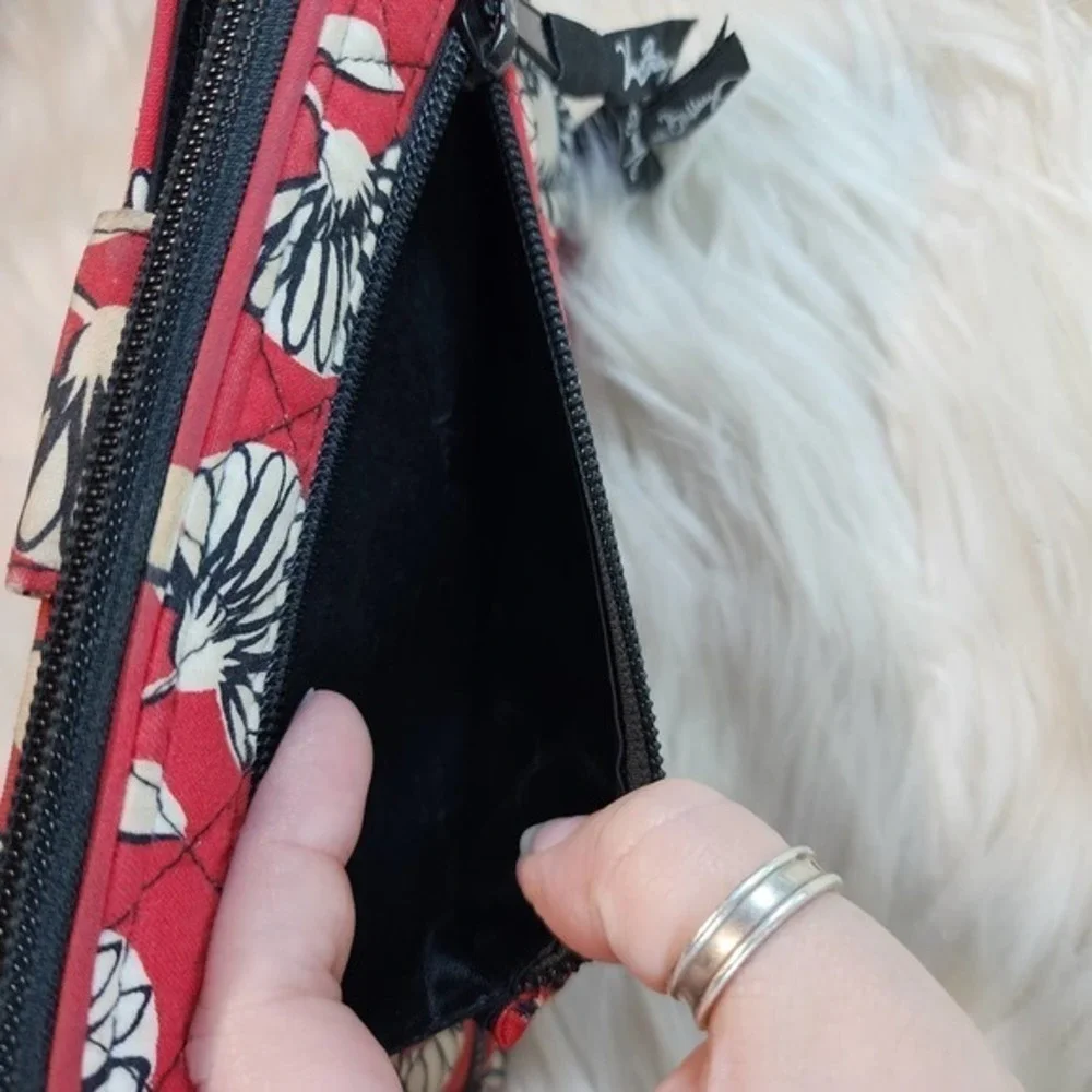 Vera Bradley Deco Daisy Turn-lock Wallet - Picture 3 of 6